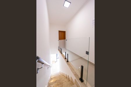 Casa à venda com 120m², 2 quartos e 2 vagasCorredor da Área de Serviço