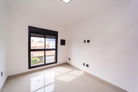 Casa à venda com 120m², 2 quartos e 2 vagasSuíte 