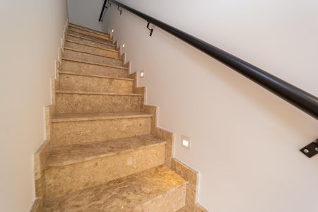 Casa à venda com 120m², 2 quartos e 2 vagasCorredor