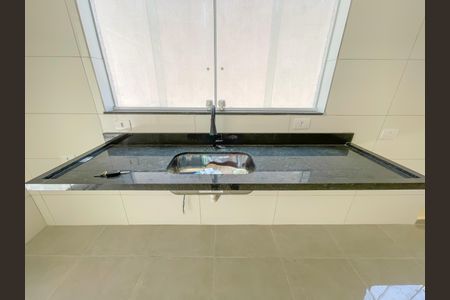 Casa à venda com 150m², 3 quartos e 2 vagas Casa à venda com 150m², 3 quartos e 2 vagasCozinha