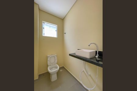 Casa à venda com 150m², 3 quartos e 2 vagas Casa à venda com 150m², 3 quartos e 2 vagasLavabo