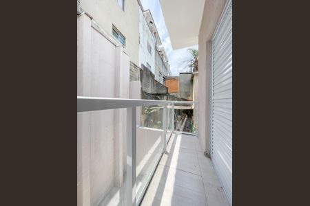 Casa à venda com 150m², 3 quartos e 2 vagas Casa à venda com 150m², 3 quartos e 2 vagasSacada