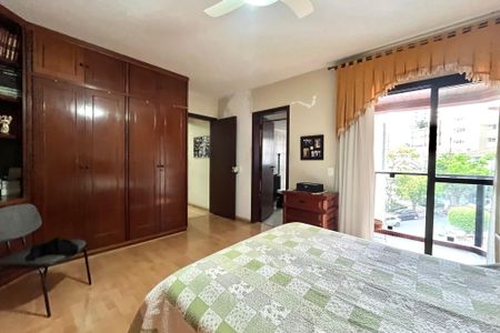 Apartamento à venda com 216m², 4 quartos e 3 vagas Apartamento à venda com 216m², 4 quartos e 3 vagasSuíte 1