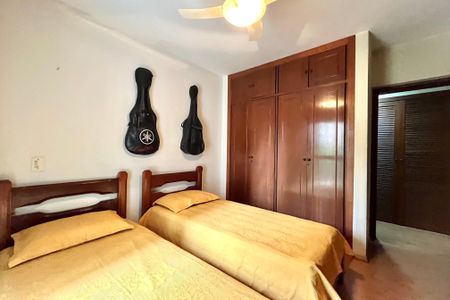 Apartamento à venda com 216m², 4 quartos e 3 vagas Apartamento à venda com 216m², 4 quartos e 3 vagasSuíte 2