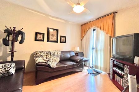 Apartamento à venda com 216m², 4 quartos e 3 vagas Apartamento à venda com 216m², 4 quartos e 3 vagasQuarto 2