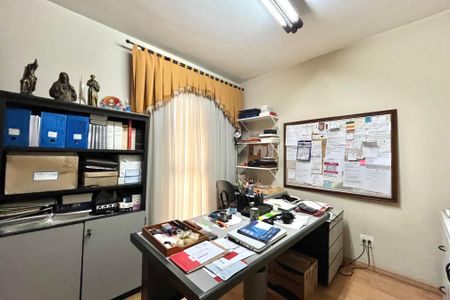 Apartamento à venda com 216m², 4 quartos e 3 vagas Apartamento à venda com 216m², 4 quartos e 3 vagasQuarto