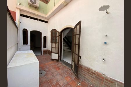 Casa para alugar com 140m², 2 quartos e sem vaga Casa para alugar com 140m², 2 quartos e sem vagaÁrea de Serviço