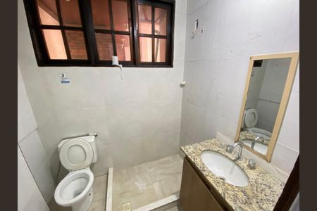 Casa para alugar com 140m², 2 quartos e sem vaga Casa para alugar com 140m², 2 quartos e sem vagaBanheiro da Suíte 1