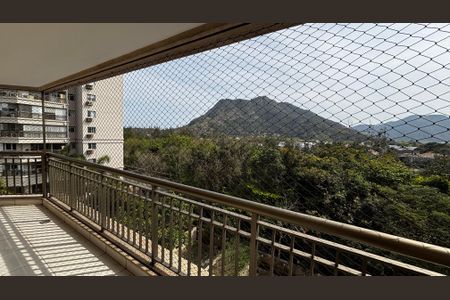 Apartamento para alugar com 71m², 2 quartos e 1 vagaVaranda