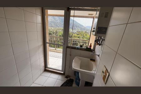 Apartamento para alugar com 71m², 2 quartos e 1 vagaÁrea de Serviço