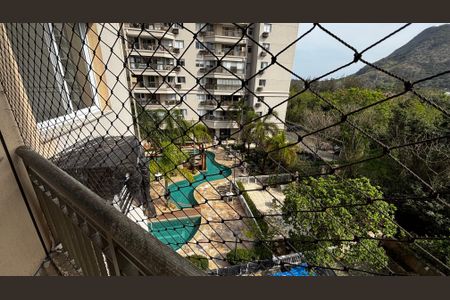 Apartamento para alugar com 71m², 2 quartos e 1 vagaVaranda