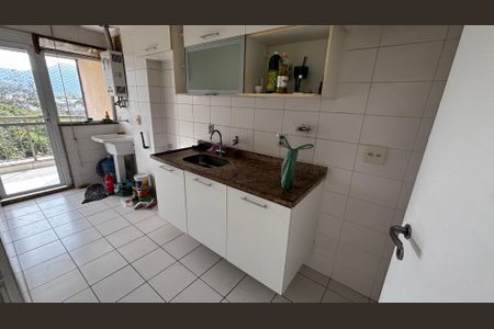 Apartamento para alugar com 71m², 2 quartos e 1 vagaCozinha