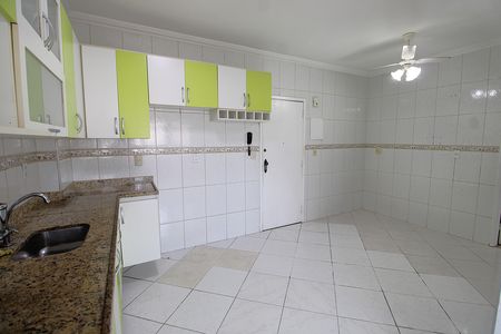 Apartamento à venda com 121m², 2 quartos e 1 vagaCozinha