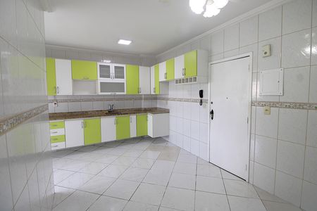 Apartamento à venda com 121m², 2 quartos e 1 vagaCozinha