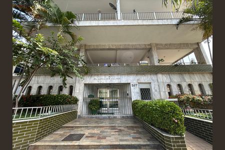Apartamento à venda com 121m², 2 quartos e 1 vagaFachada