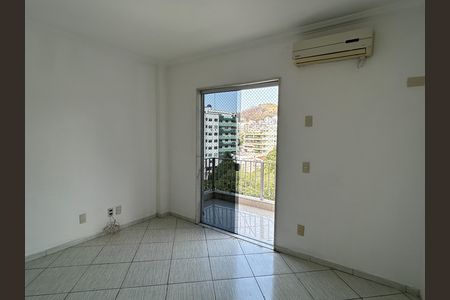 Apartamento à venda com 121m², 2 quartos e 1 vagaQuarto