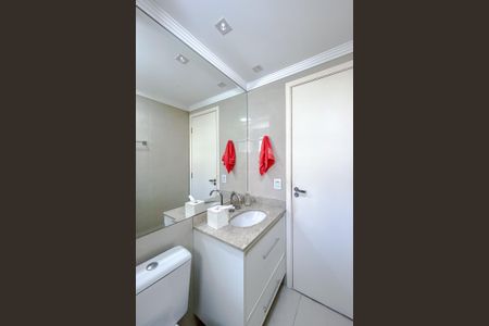 Apartamento à venda com 82m², 2 quartos e 2 vagasBanheiro da Suíte