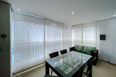 Apartamento à venda com 82m², 2 quartos e 2 vagasVaranda da Sala