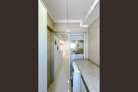 Apartamento à venda com 82m², 2 quartos e 2 vagasÁrea de Serviço