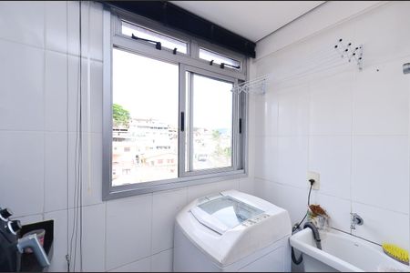 Apartamento à venda com 75m², 3 quartos e 2 vagas Apartamento à venda com 75m², 3 quartos e 2 vagasÁrea de Serviço