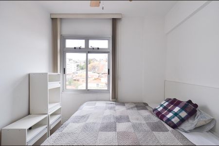 Apartamento à venda com 75m², 3 quartos e 2 vagas Apartamento à venda com 75m², 3 quartos e 2 vagasQuarto1
