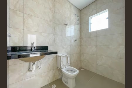 Casa à venda com 150m², 3 quartos e 2 vagas Casa à venda com 150m², 3 quartos e 2 vagasBanheiro da Suíte 2