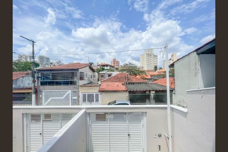 Vista de casa à venda com 3 quartos, 150m² em Umuarama, Osasco