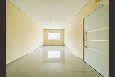 Casa à venda com 150m², 3 quartos e 2 vagas Casa à venda com 150m², 3 quartos e 2 vagasSala