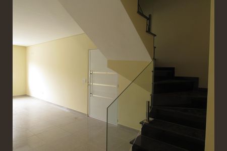 Casa à venda com 150m², 3 quartos e 2 vagasSala