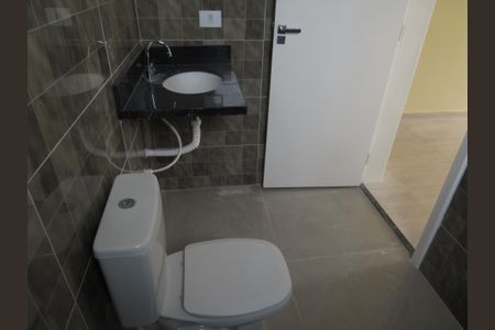 Casa à venda com 150m², 3 quartos e 2 vagasBanheiro da Suíte 1