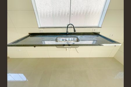 Casa à venda com 150m², 3 quartos e 2 vagas Casa à venda com 150m², 3 quartos e 2 vagasCozinha