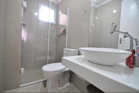Apartamento à venda com 56m², 2 quartos e 2 vagasBanheiro da Suíte