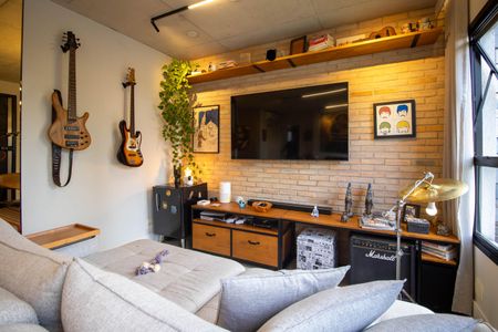 Sala de apartamento para alugar com 1 quarto, 70m² em Vila Suzana, São Paulo