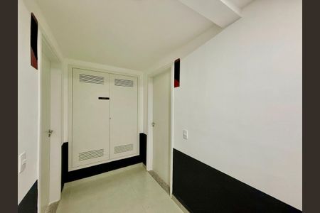 Studio à venda com 24m², 0 quarto e sem vaga Studio à venda com 24m², 0 quarto e sem vagaHall Apartamento