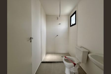 Studio à venda com 24m², 0 quarto e sem vaga Studio à venda com 24m², 0 quarto e sem vagaBanheiro