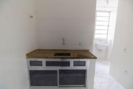 Apartamento à venda com 76m², 2 quartos e sem vagaCozinha e Área de Serviço
