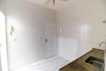 Apartamento à venda com 76m², 2 quartos e sem vagaCozinha e Área de Serviço