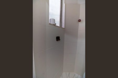 Apartamento à venda com 76m², 2 quartos e sem vagaBanheiro de serviço