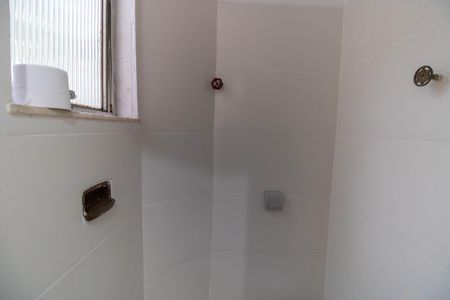 Apartamento à venda com 76m², 2 quartos e sem vagaBanheiro de serviço