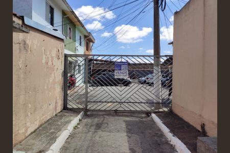 Casa à venda com 136m², 3 quartos e 2 vagas Casa à venda com 136m², 3 quartos e 2 vagasEntrada