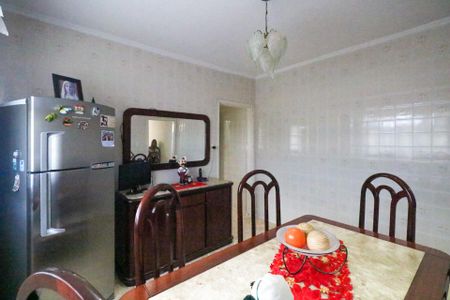 Casa à venda com 136m², 3 quartos e 2 vagas Casa à venda com 136m², 3 quartos e 2 vagasCopa