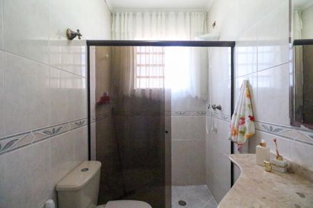Casa à venda com 136m², 3 quartos e 2 vagas Casa à venda com 136m², 3 quartos e 2 vagasBanheiro