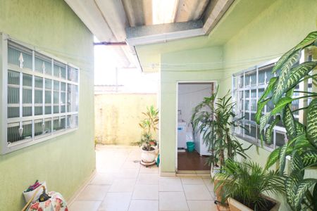 Casa à venda com 136m², 3 quartos e 2 vagas Casa à venda com 136m², 3 quartos e 2 vagasQuintal