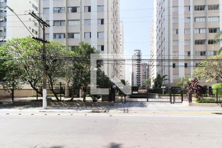 Apartamento para alugar com 85m², 2 quartos e 1 vagaFachada