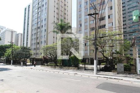 Apartamento para alugar com 85m², 2 quartos e 1 vagaFachada