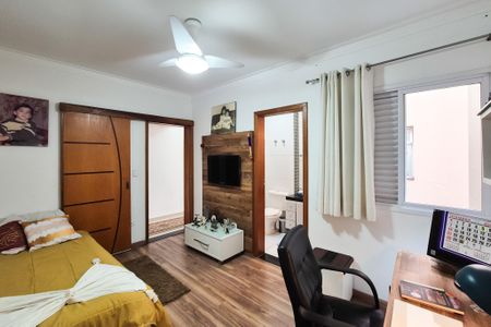 Casa à venda com 300m², 3 quartos e 5 vagasSuíte 2