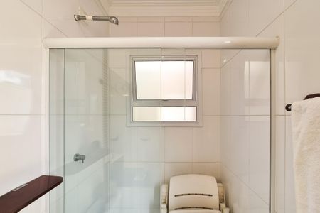 Casa à venda com 300m², 3 quartos e 5 vagasBanheiro de serviço