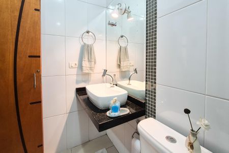 Casa à venda com 300m², 3 quartos e 5 vagasBanheiro de serviço 2