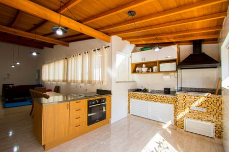 Apartamento à venda com 140m², 3 quartos e 2 vagas Apartamento à venda com 140m², 3 quartos e 2 vagasCozinha