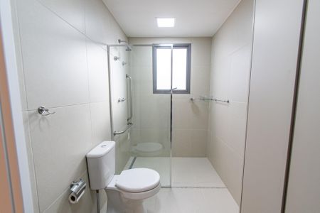Banheiro de kitnet/studio para alugar com 1 quarto, 32m² em Ipiranga, São Paulo